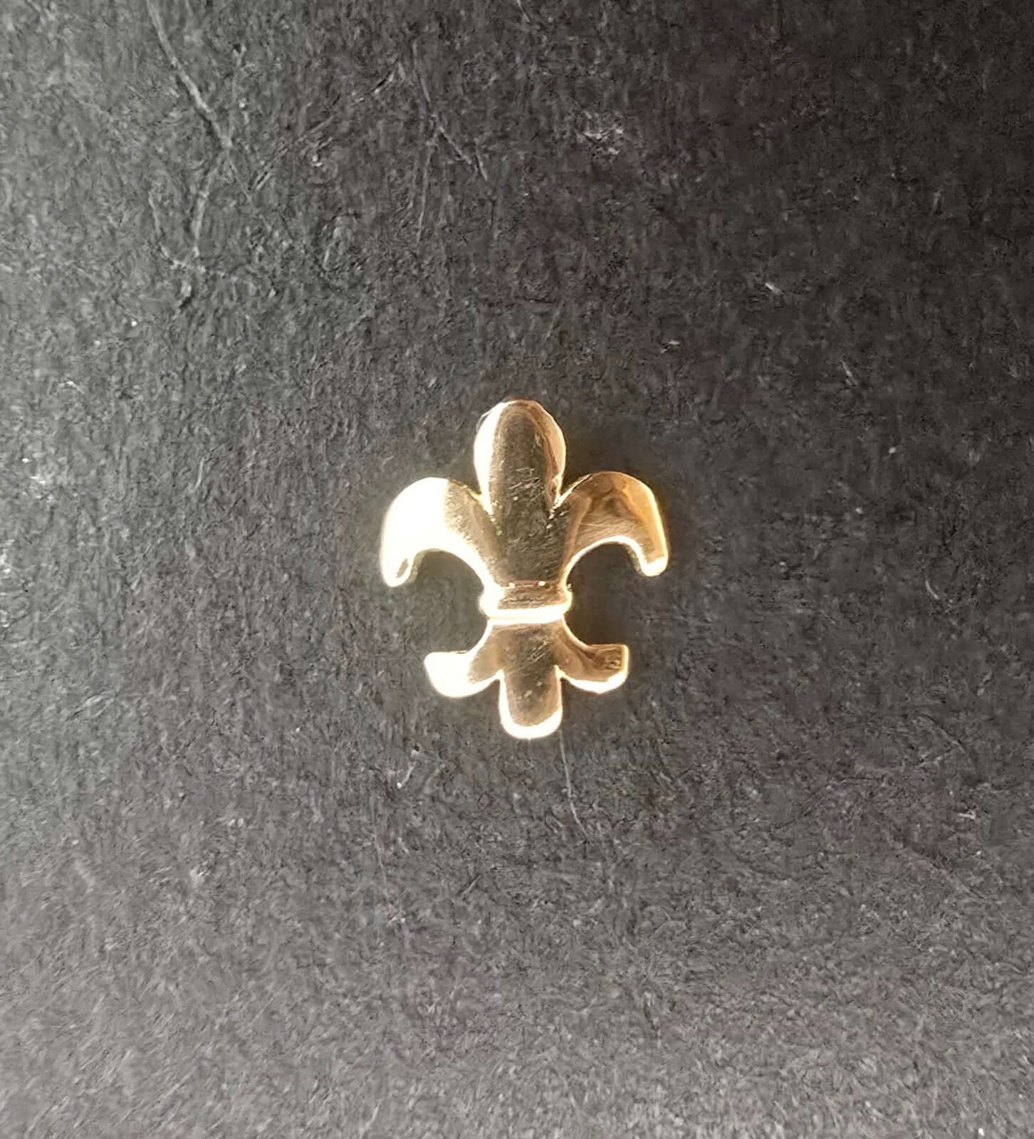 gema dental oro 18k flor dorada glowgems tooth gem