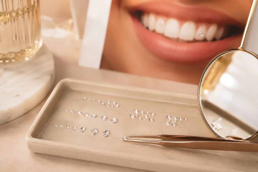 Bandeja premium de gemas dentales y herramientas para evitar errores comunes al poner tooth gems