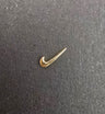 Charm Oro 18k Nike